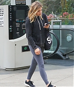 1460089469840_chloe_moretz_arriving_to_and_leaving_the_gym_15.jpg