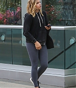 1460089496328_chloe_moretz_arriving_to_and_leaving_the_gym_16.jpg