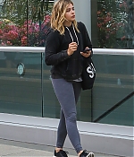 1460089593994_chloe_moretz_arriving_to_and_leaving_the_gym_20.jpg