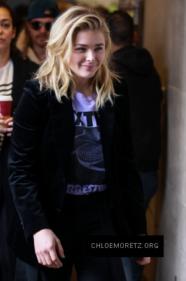 1461622339231_chloe_moretz_London_radio_interview_arrivals_102.jpg