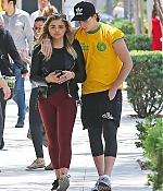 Chloe_Grace_Moretz_spotted_holding_hands_while_out_in_Beverly_Hills_-_June_30-2016_055.jpg