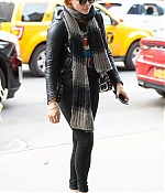 1459339562800_chloe_moretz_out_and_about_in_downtown_manhattan_10.jpg