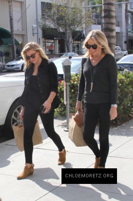 Chloe-Moretz-on-a-lunch-in-Beverly-Hills--08-662x993_28129.jpg