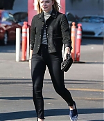 Chloe-Moretz-in-Black-Jeans--08-662x993.jpg