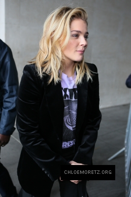 1461622699830_chloe_moretz_London_radio_interview_arrivals_129.jpg