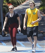 Chloe_Grace_Moretz_and_Brooklyn_Beckham_are_spotted_out_in_Los_Angeles_12.jpg