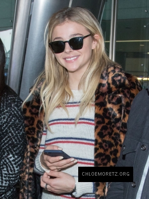 1457030553299_chloe_moretz_incheon_airport_027.jpg