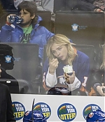 Chloe-Moretz--New-York-Islanders-vs-Tampa-Lightning--05-662x444.jpg